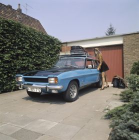 Capri 2000 GT 2 Farbig.jpg